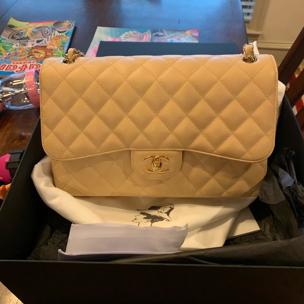 ❤️SOLD❤️Chanel Caviar Beige Jumbo Bag